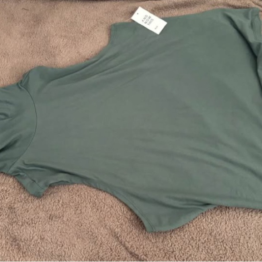 Torrid 3X Olive Green Foxy Mock Neck Tank